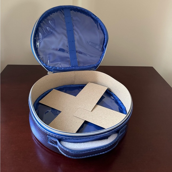 NWT Neiman Marcus blue metallic cosmetic bag - Picture 3 of 6